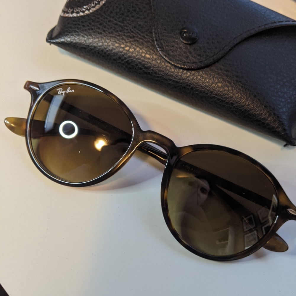Ray Ban round sunglasses rb4237